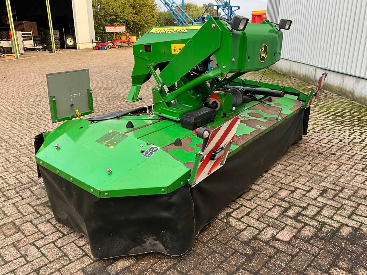 John Deere 131 - التقطيع جزازة/ ماكينات قطع الحشائش: صور 2 John Deere 131 - التقطيع جزازة/ ماكينات قطع الحشائش: صور 2