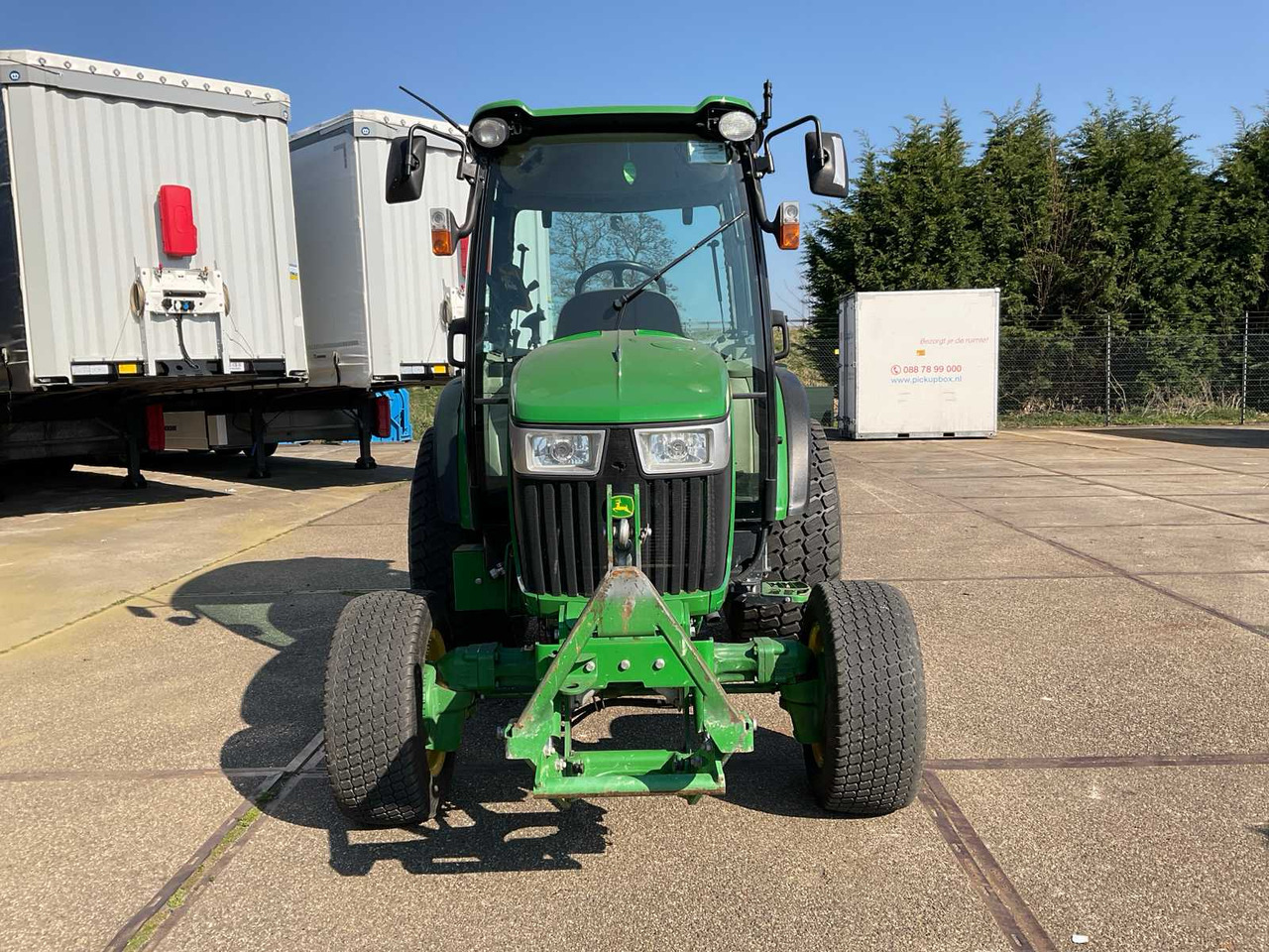 John Deere 4049R - جرار صغير: صور 2 John Deere 4049R - جرار صغير: صور 2
