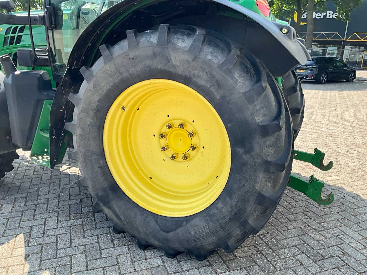 John Deere 6125R - جرار: صور 5 John Deere 6125R - جرار: صور 5