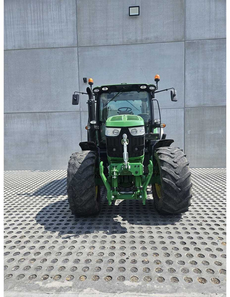 John Deere 6150R - جرار: صور 3 John Deere 6150R - جرار: صور 3
