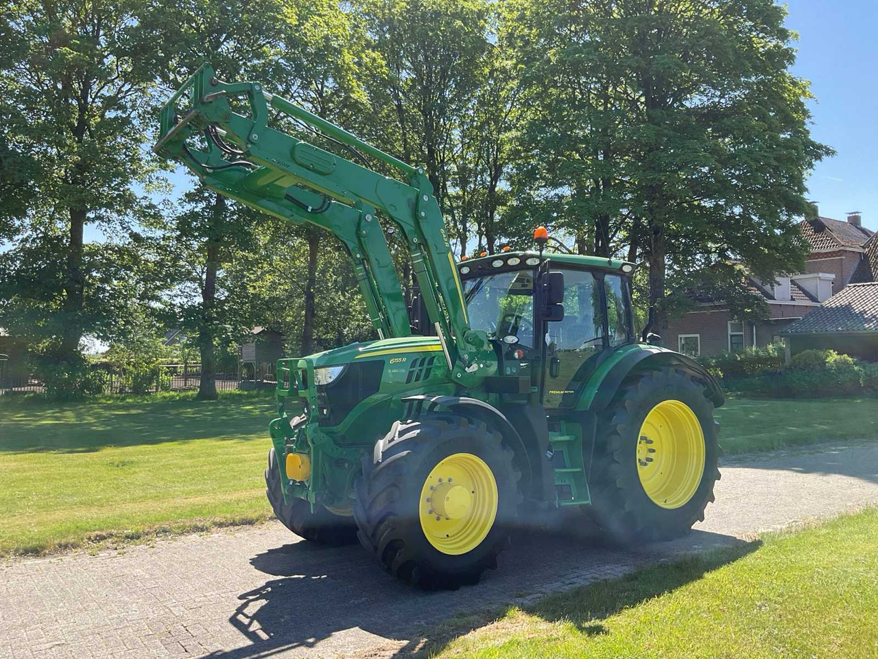 John Deere 6155R - جرار: صور 1 John Deere 6155R - جرار: صور 1