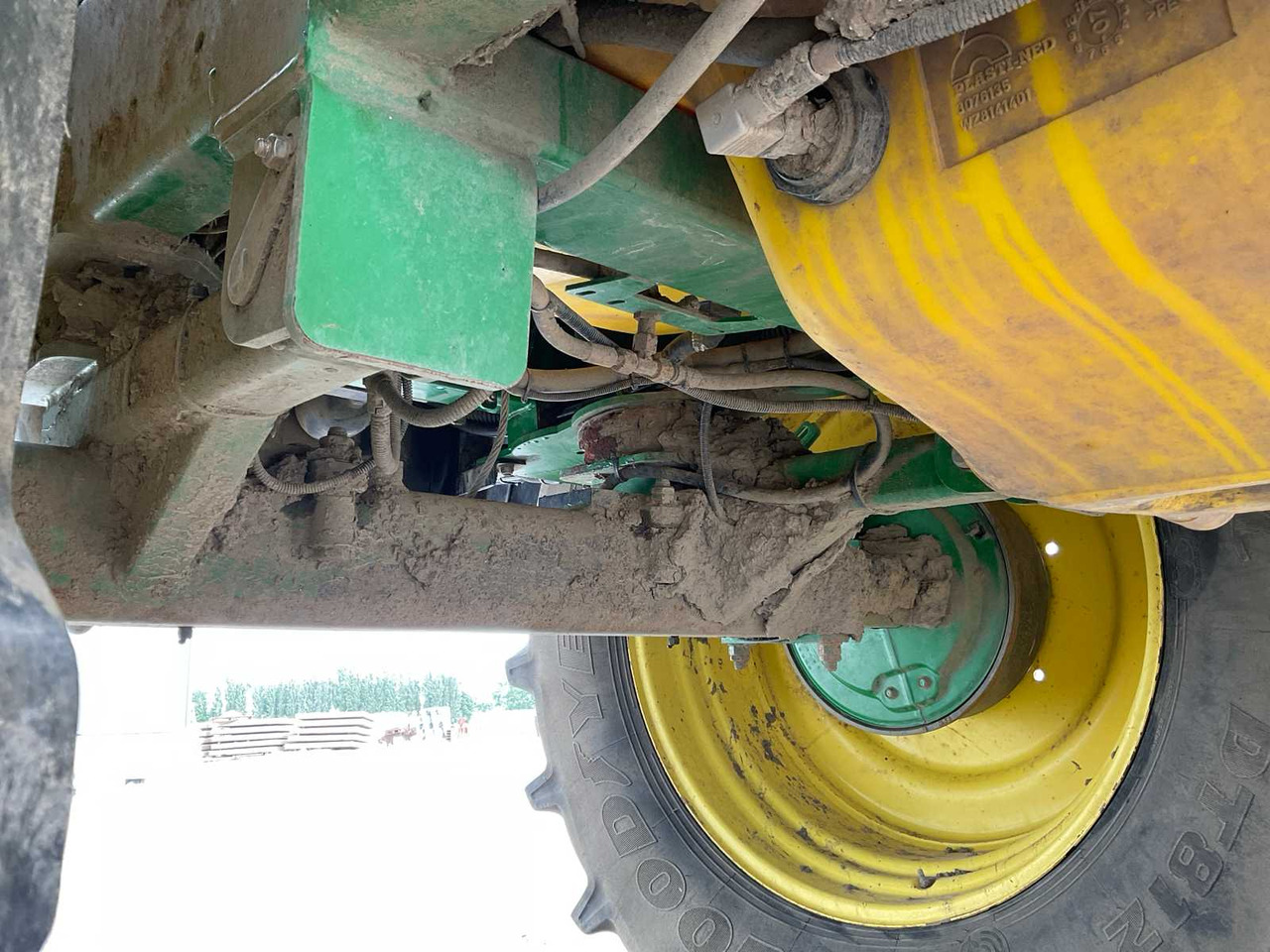 آلة الرش John Deere 840: صور 15
