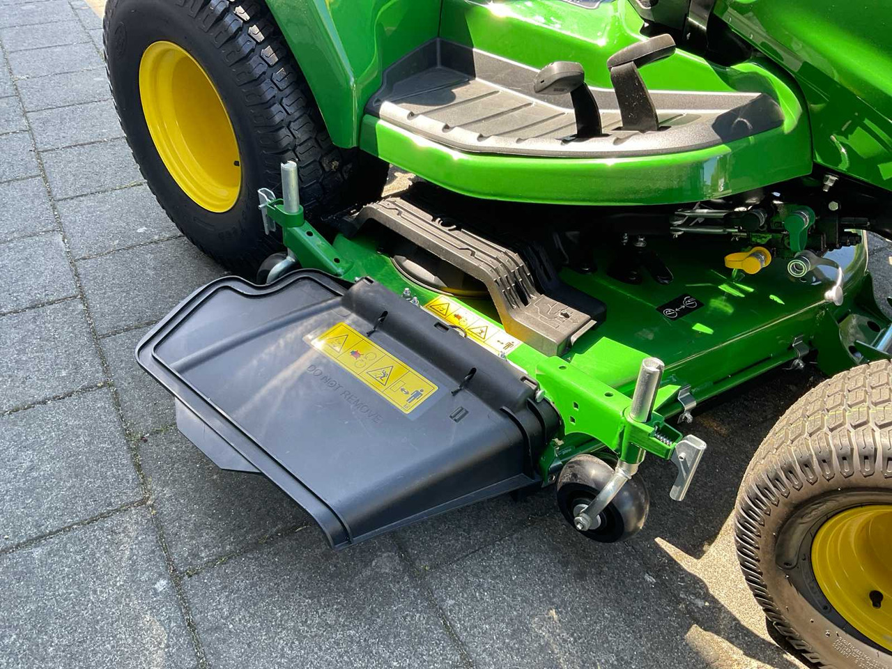 John Deere X940 - جزازة المروج: صور 4 John Deere X940 - جزازة المروج: صور 4