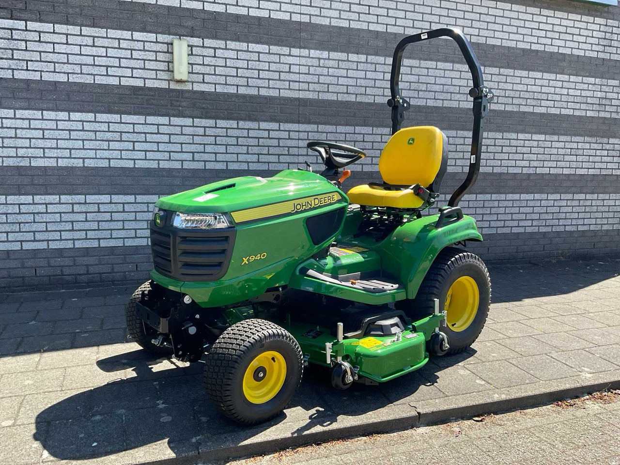 John Deere X940 - جزازة المروج: صور 1 John Deere X940 - جزازة المروج: صور 1