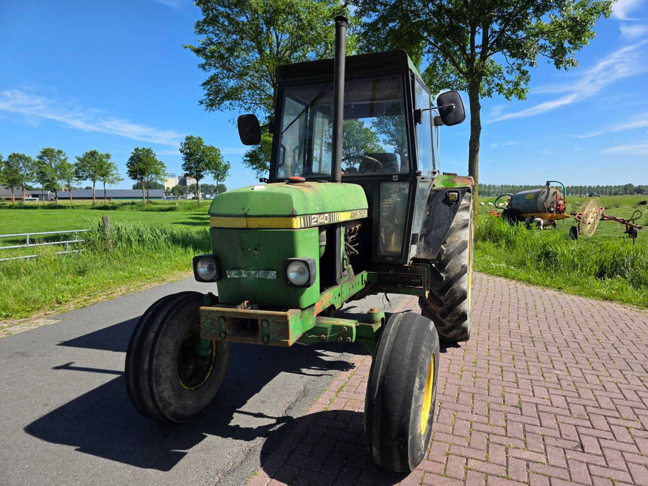 John deere 2140 - جرار: صور 2 John deere 2140 - جرار: صور 2