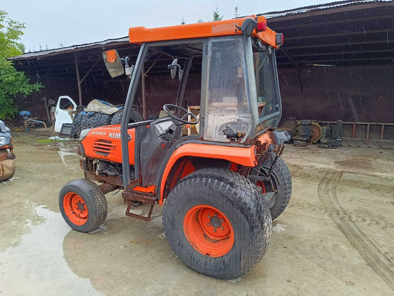 KUBOTA 4-WHEEL DRIVE TRACTOR - جرار: صور 4 KUBOTA 4-WHEEL DRIVE TRACTOR - جرار: صور 4