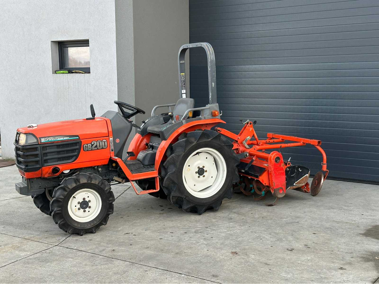 KUBOTA - GB200 - 4-WHEEL DRIVE TRACTOR - جرار: صور 2 KUBOTA - GB200 - 4-WHEEL DRIVE TRACTOR - جرار: صور 2