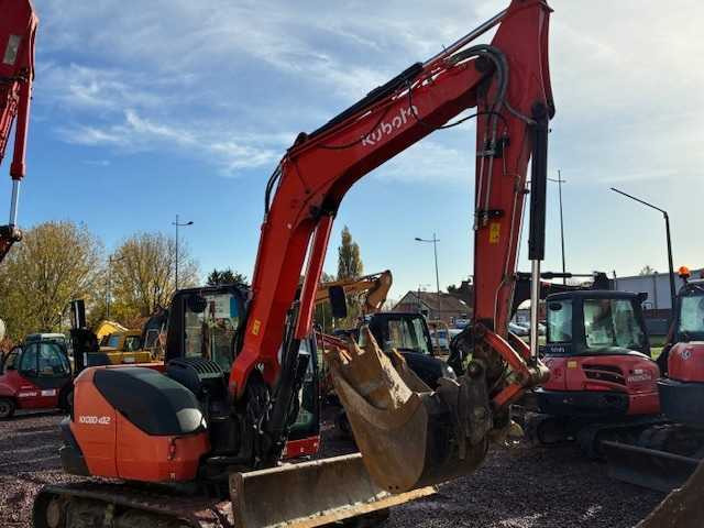 KUBOTA KX 080 MIDI CRAWLER EXCAVATOR 8 TON - حفارة: صور 1 KUBOTA KX 080 MIDI CRAWLER EXCAVATOR 8 TON - حفارة: صور 1