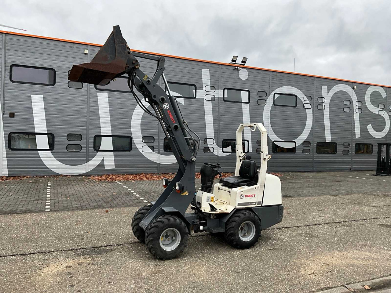 Knegt 1733K - اللودر بعجل: صور 2 Knegt 1733K - اللودر بعجل: صور 2