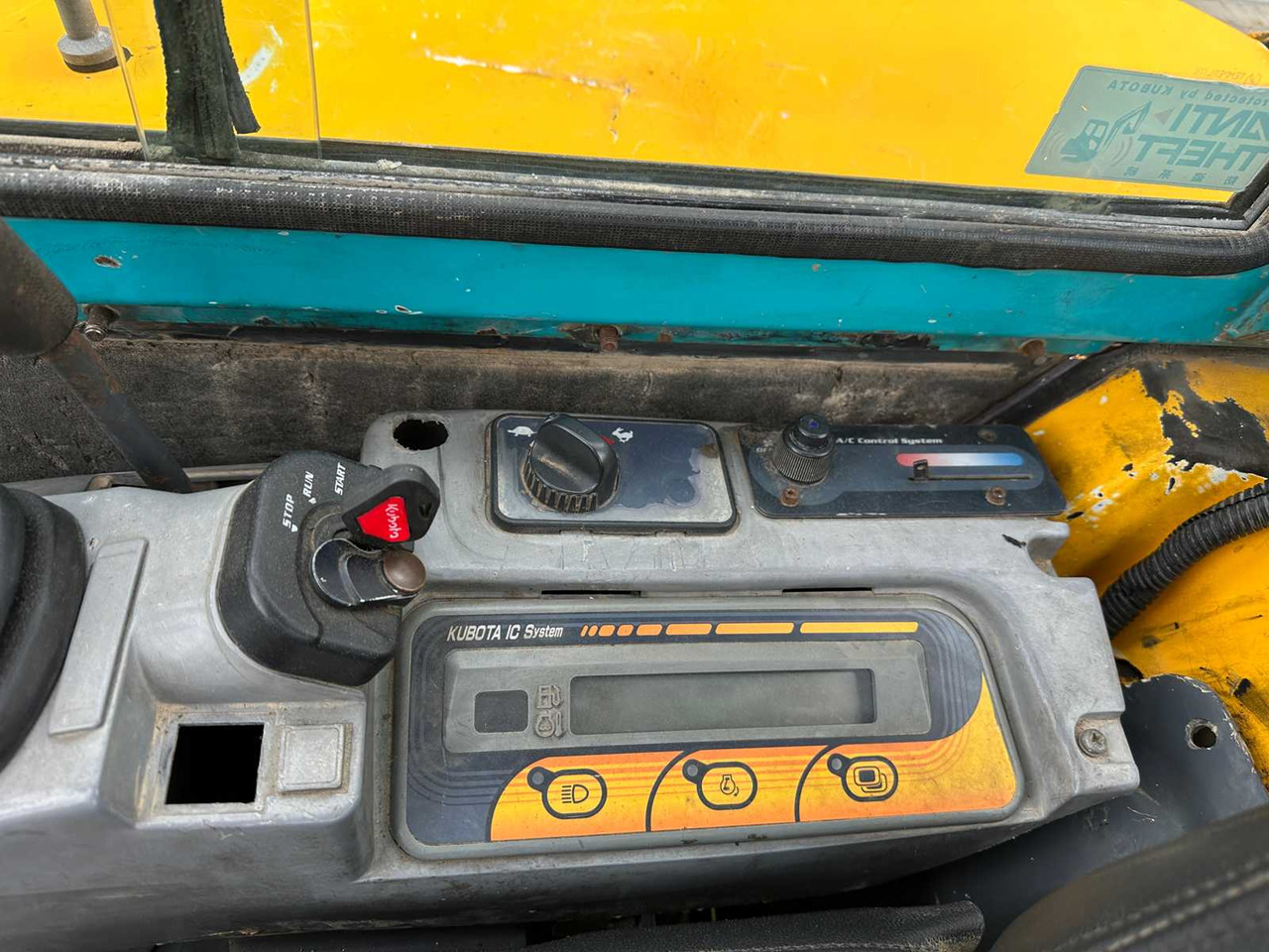 حفارات زحافة Kubota KX155-3SZ: صور 35