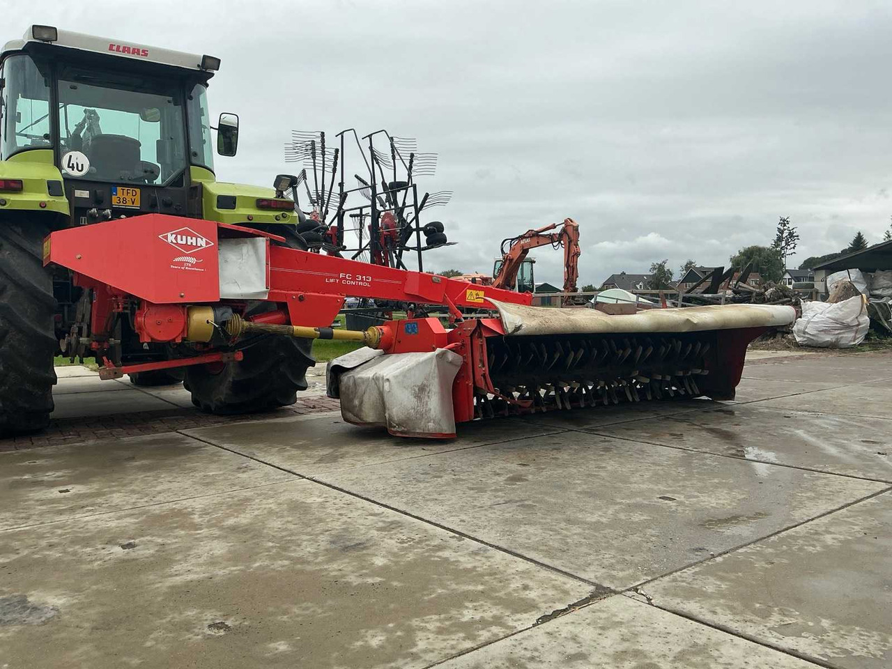 Kuhn FC313 - التقطيع جزازة/ ماكينات قطع الحشائش: صور 3 Kuhn FC313 - التقطيع جزازة/ ماكينات قطع الحشائش: صور 3