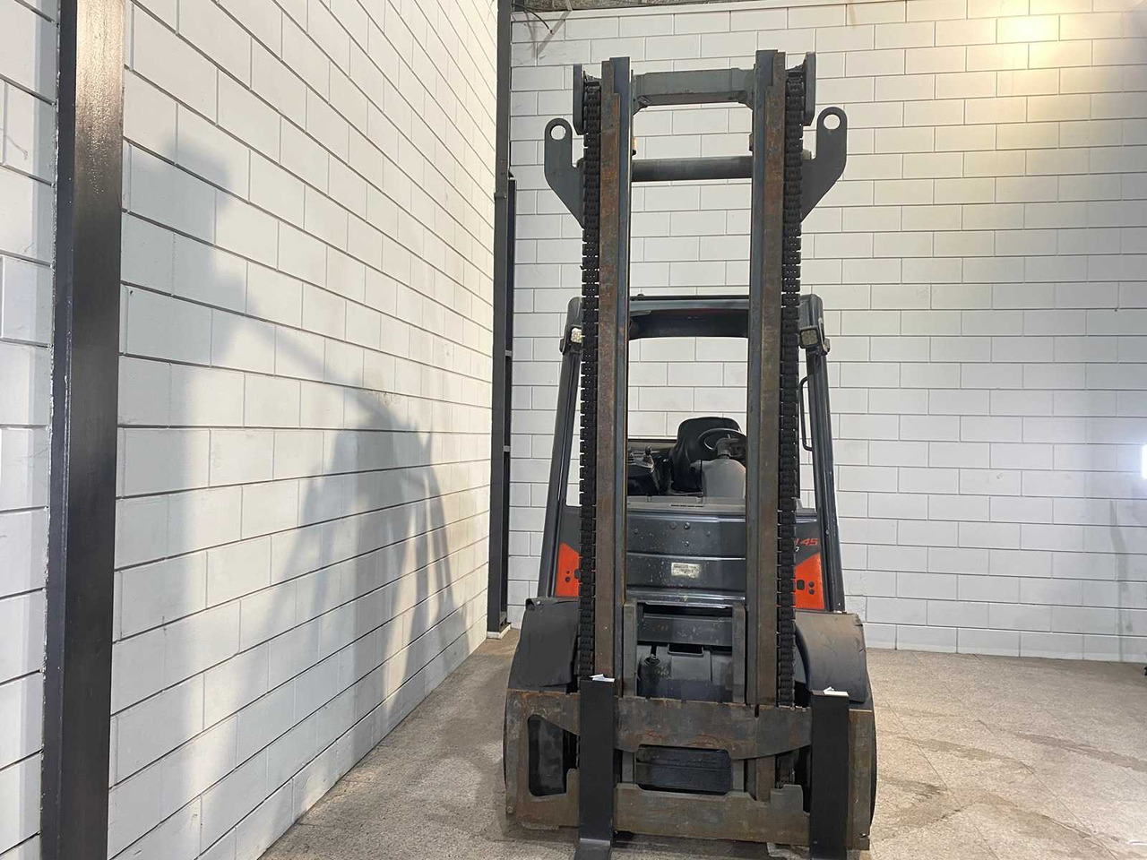 LINDE - 2015 - H45D - 4500KG LIFTING CAPACITY - FORKLIFT - رافعة شوكية: صور 4 LINDE - 2015 - H45D - 4500KG LIFTING CAPACITY - FORKLIFT - رافعة شوكية: صور 4