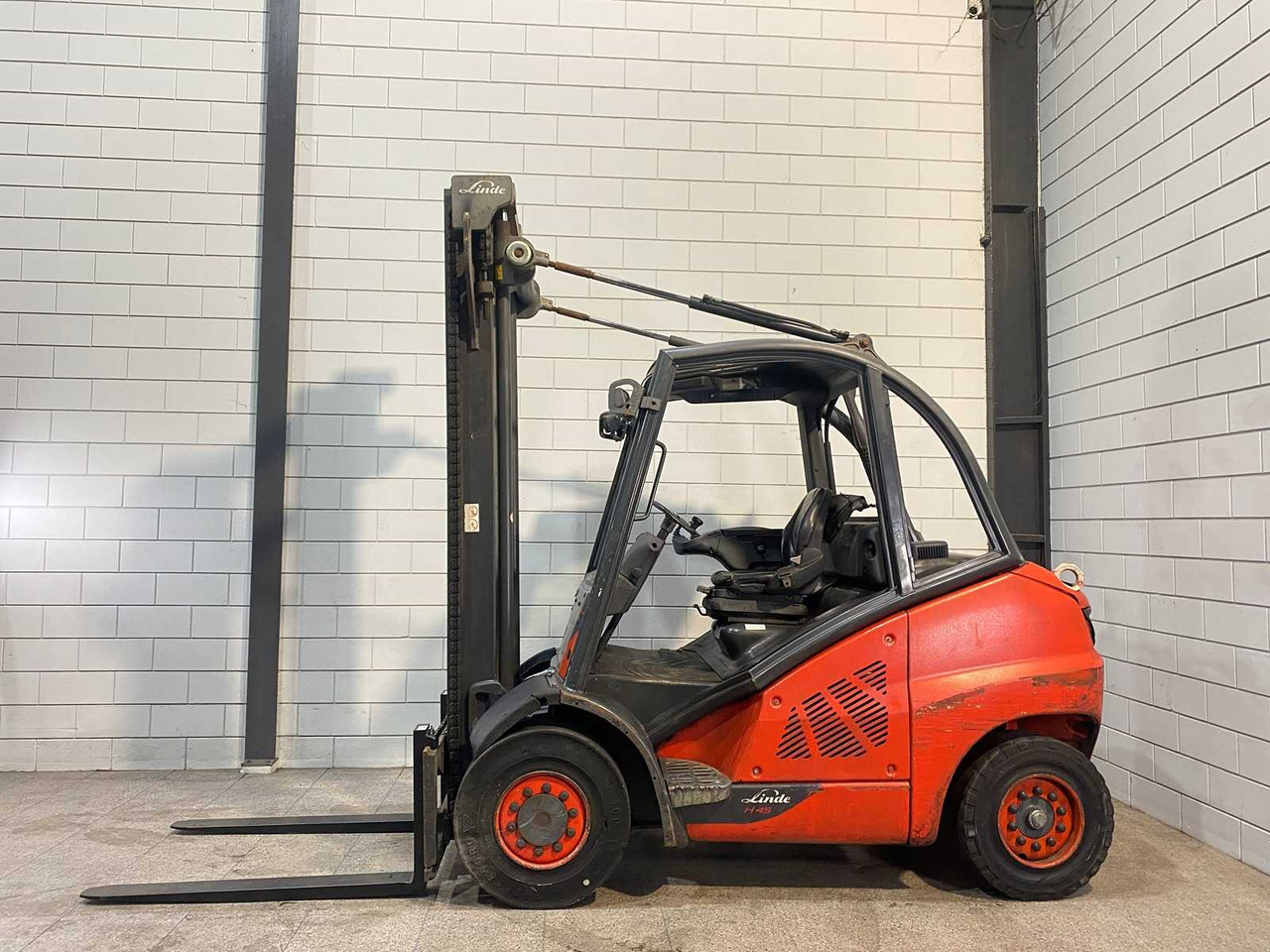 LINDE - 2015 - H45D - 4500KG LIFTING CAPACITY - FORKLIFT - رافعة شوكية: صور 2 LINDE - 2015 - H45D - 4500KG LIFTING CAPACITY - FORKLIFT - رافعة شوكية: صور 2