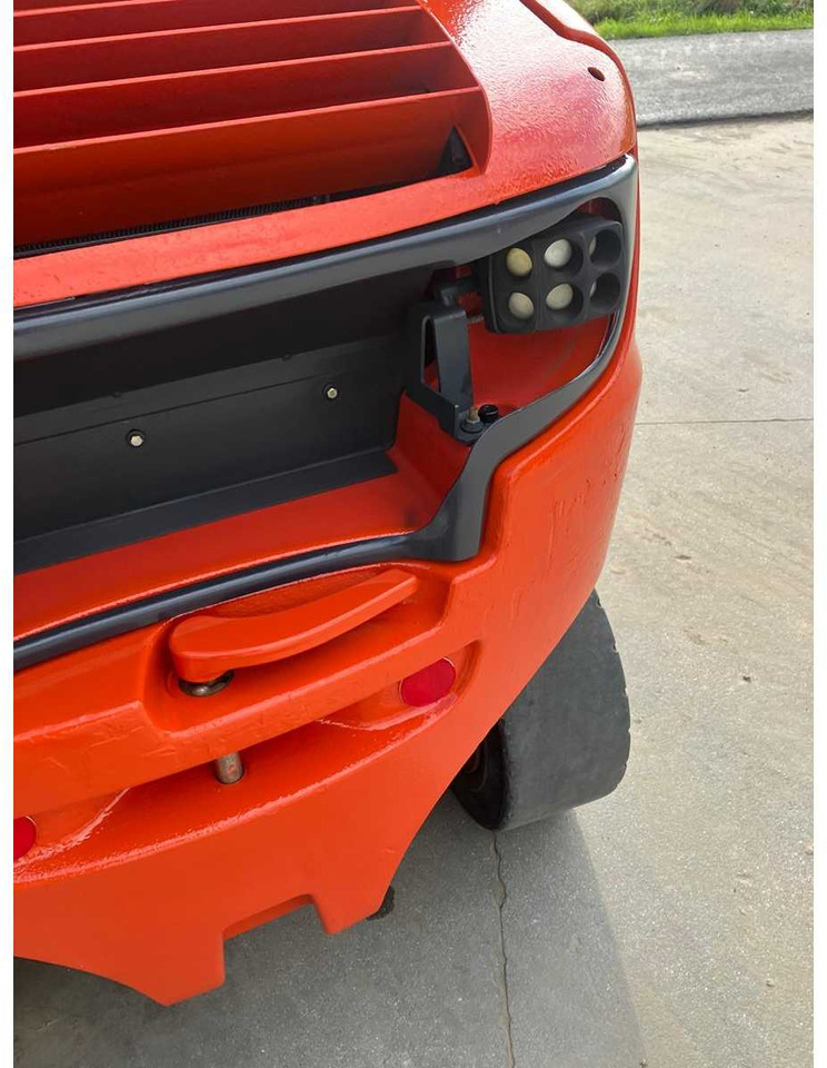 رافعة شوكية LINDE H35T-02 FORKLIFT 2016: صور 45 رافعة شوكية LINDE H35T-02 FORKLIFT 2016: صور 45