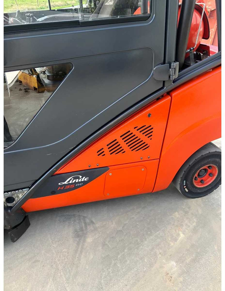 رافعة شوكية LINDE H35T-02 FORKLIFT 2016: صور 34 رافعة شوكية LINDE H35T-02 FORKLIFT 2016: صور 34