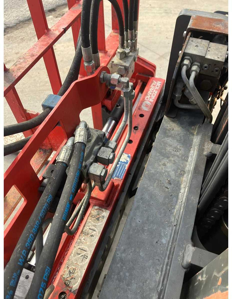 رافعة شوكية LINDE H35T-02 FORKLIFT 2016: صور 27 رافعة شوكية LINDE H35T-02 FORKLIFT 2016: صور 27