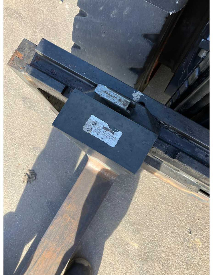 LINDE H40D FORKLIFT TRUCK 2006 - رافعة شوكية: صور 4 LINDE H40D FORKLIFT TRUCK 2006 - رافعة شوكية: صور 4