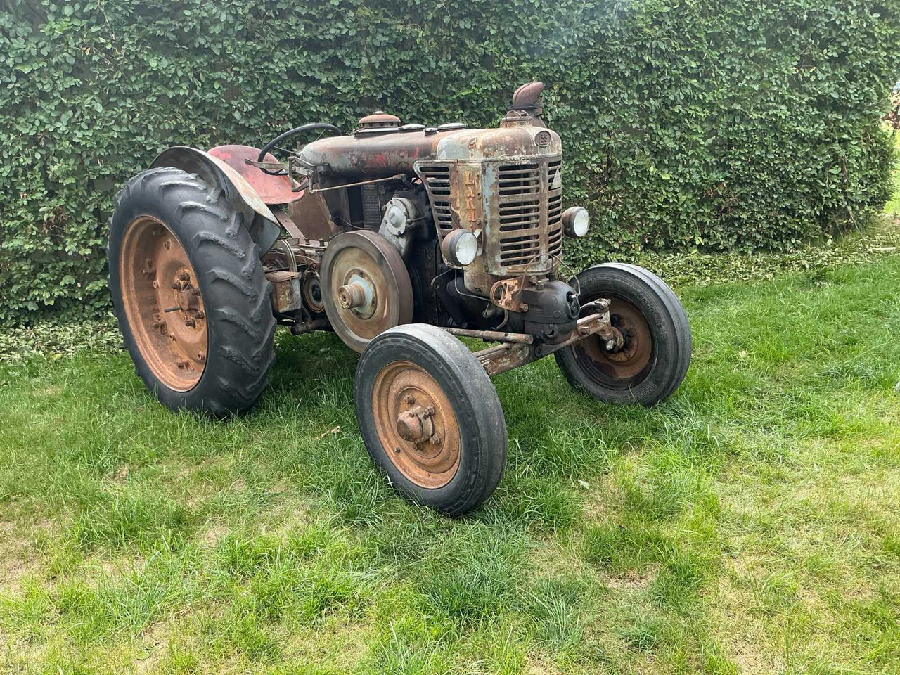Landini L35 gloeikop - جرار: صور 5 Landini L35 gloeikop - جرار: صور 5