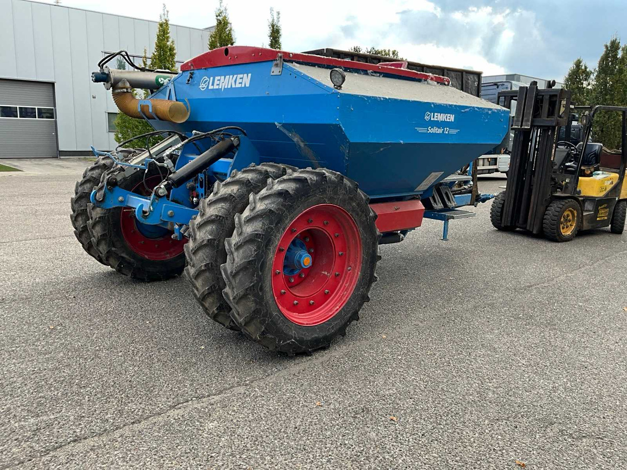 Lemken Solitair 12SW - وضع البذور فى خطوط: صور 4 Lemken Solitair 12SW - وضع البذور فى خطوط: صور 4