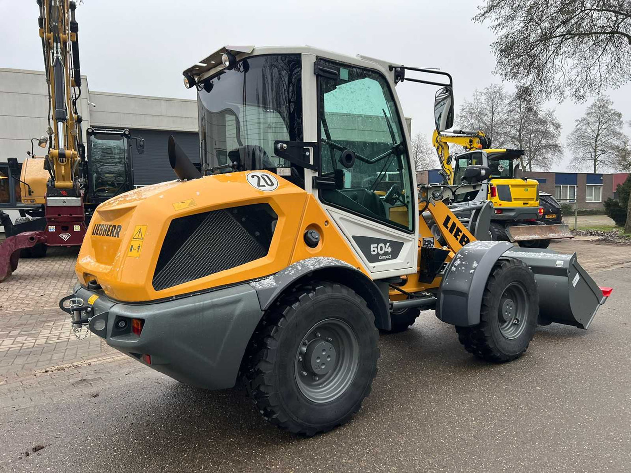 Liebherr L504 Compact - اللودر بعجل: صور 3 Liebherr L504 Compact - اللودر بعجل: صور 3