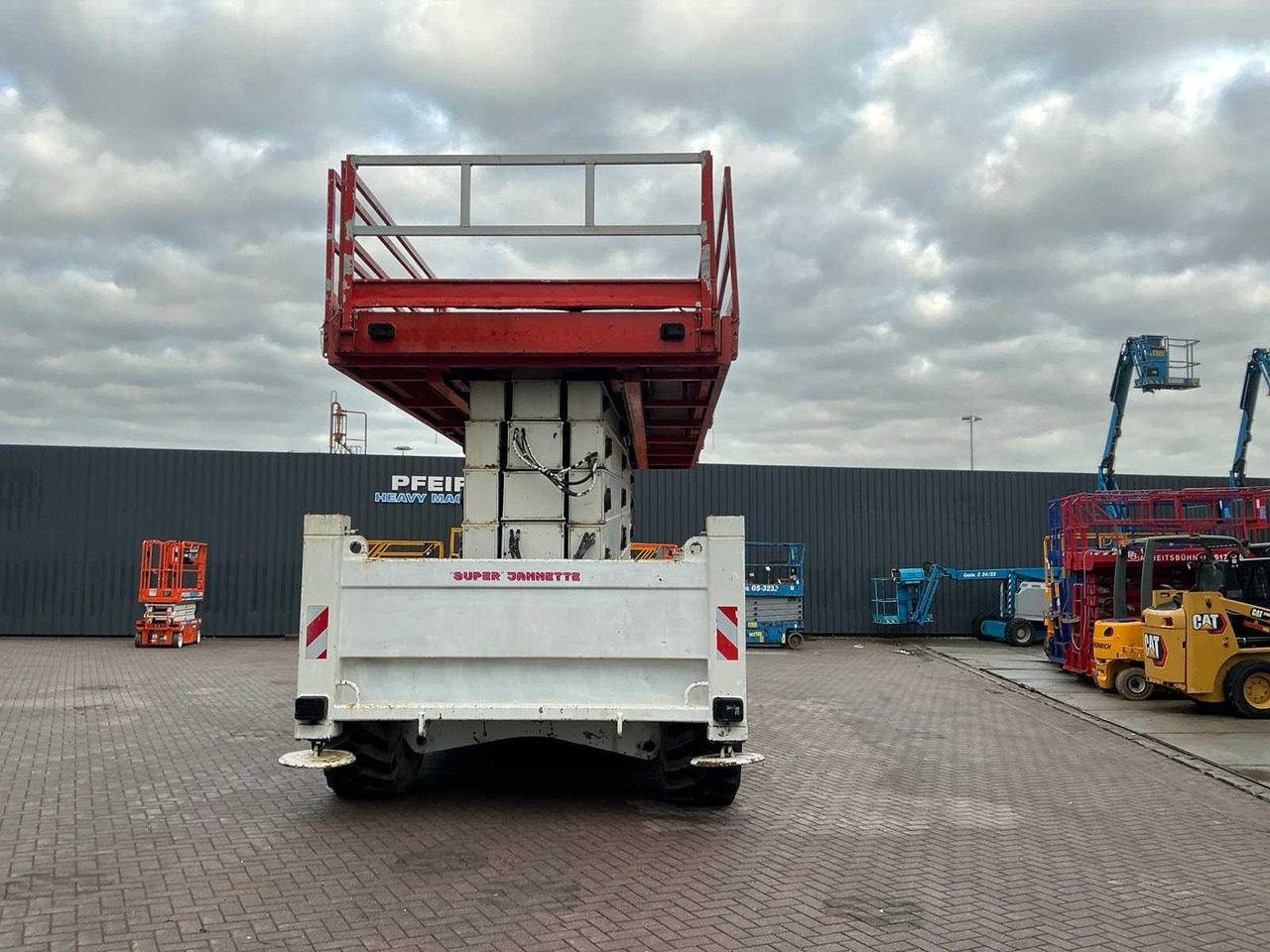 LiftLux 320-30 Super Jannette - منصات هيدروليكية متنقلة: صور 2 LiftLux 320-30 Super Jannette - منصات هيدروليكية متنقلة: صور 2