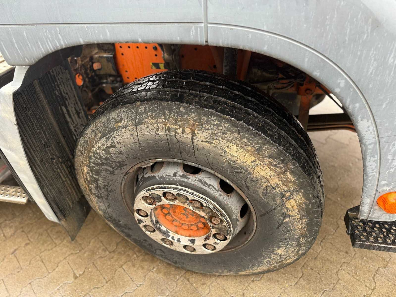 MAN - TGA 26.414 FDC - TRUCK - 2003 - شاحنة: صور 5 MAN - TGA 26.414 FDC - TRUCK - 2003 - شاحنة: صور 5