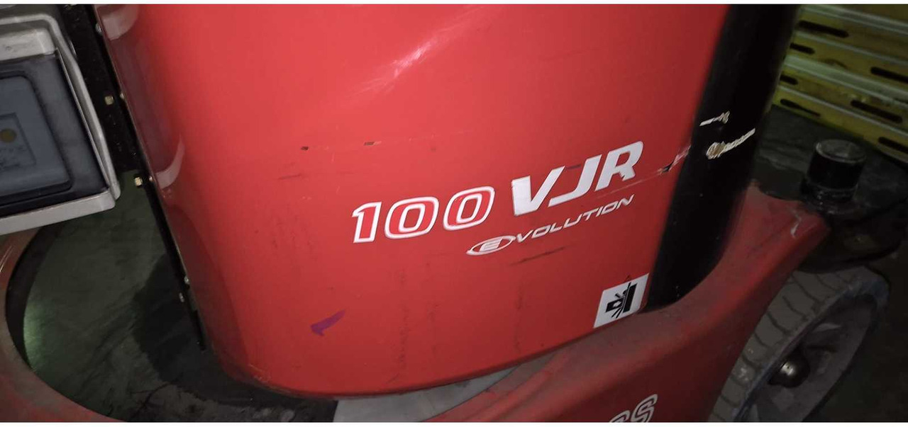 MANITOU 100 VJR - منصات هيدروليكية متنقلة: صور 5 MANITOU 100 VJR - منصات هيدروليكية متنقلة: صور 5