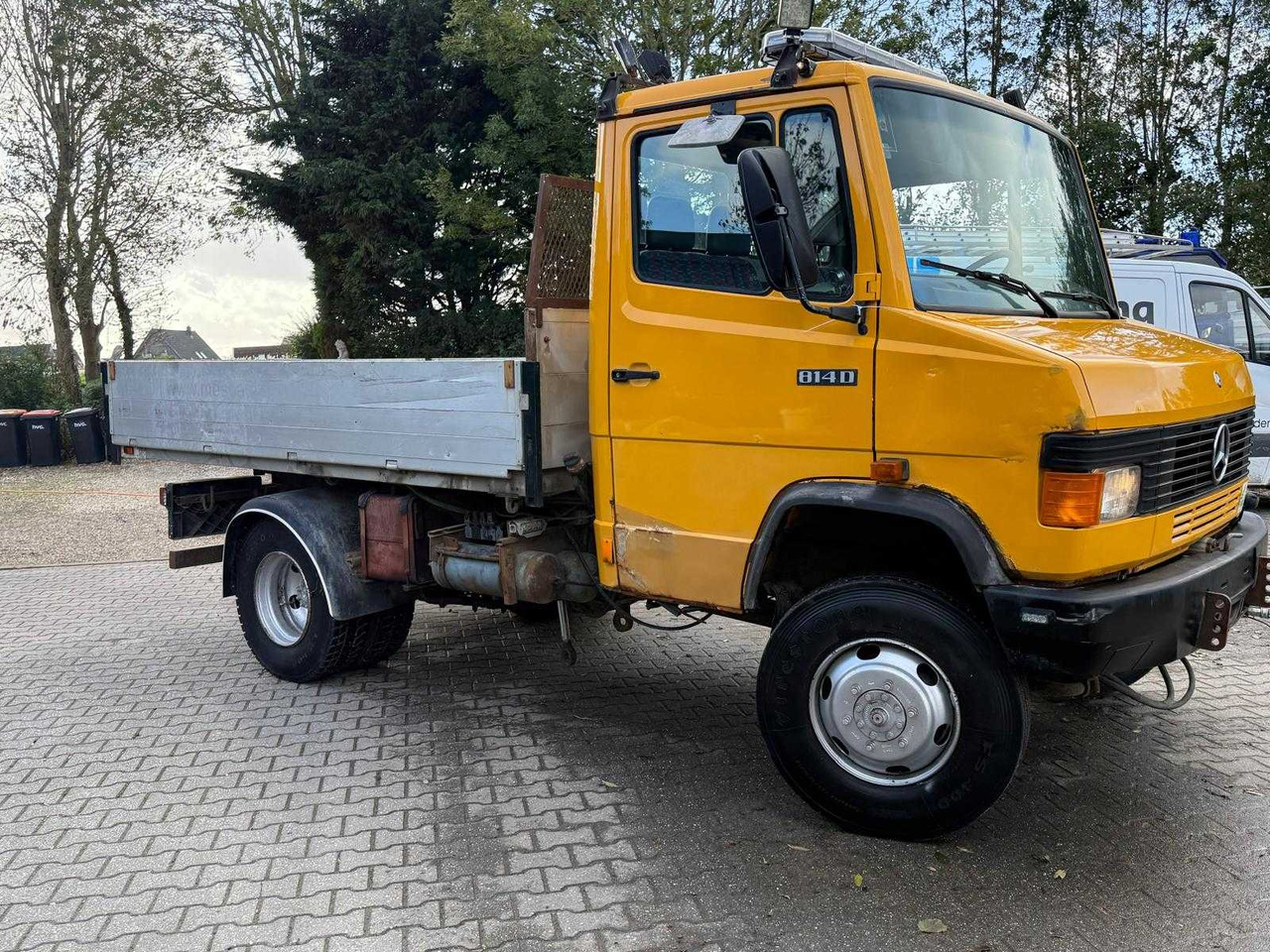 MERCEDES - VARIO 814 4X4 - COMMERCIAL VEHICLE TIPPER - الشاحنات الصغيرة: صور 5 MERCEDES - VARIO 814 4X4 - COMMERCIAL VEHICLE TIPPER - الشاحنات الصغيرة: صور 5
