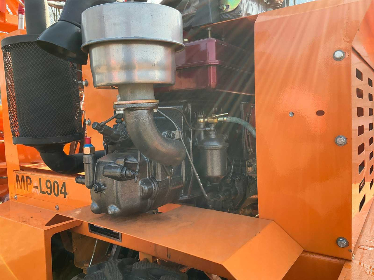اللودر بعجل Machpro Mp-l904: صور 9