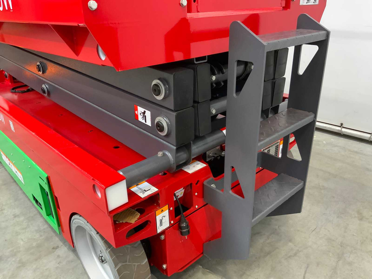 منصات هيدروليكية متنقلة Mantall XE80W: صور 9