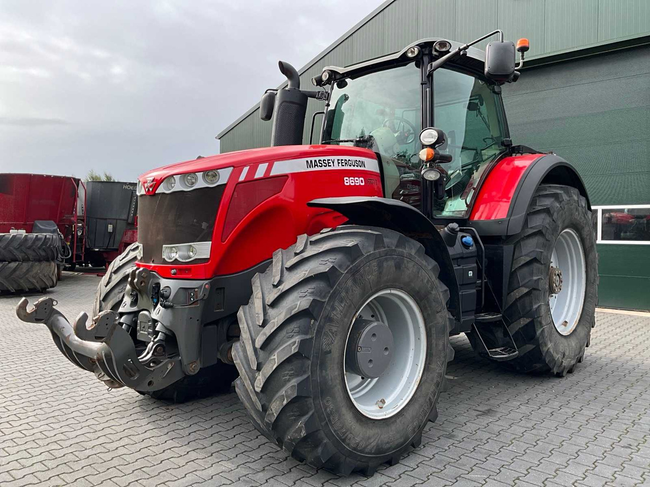 Massey Ferguson 8690 Dyna VT - جرار: صور 1 Massey Ferguson 8690 Dyna VT - جرار: صور 1
