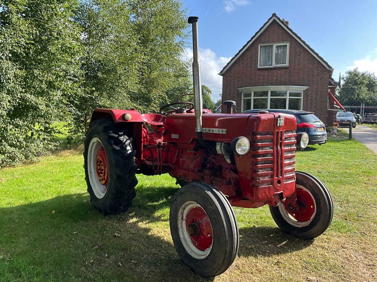 McCormick D-432 - جرار: صور 4 McCormick D-432 - جرار: صور 4