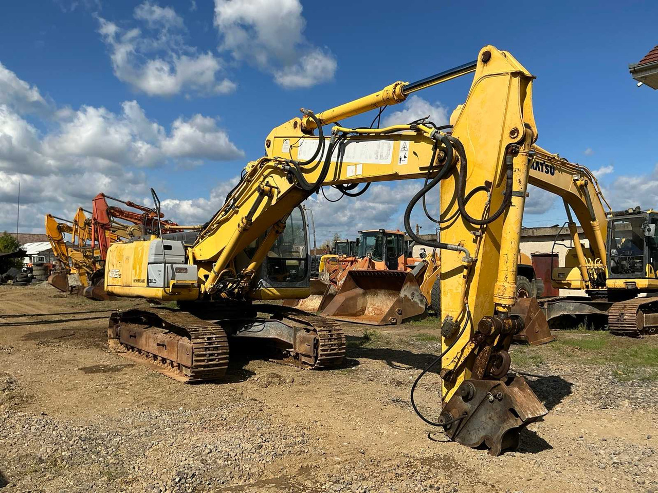 NEW HOLLAND KOBELCO NEW HOLLAND KOBELCO - E 215B - TRACKED EXCAVATOR - 2007 - حفارات زحافة: صور 2 NEW HOLLAND KOBELCO NEW HOLLAND KOBELCO - E 215B - TRACKED EXCAVATOR - 2007 - حفارات زحافة: صور 2