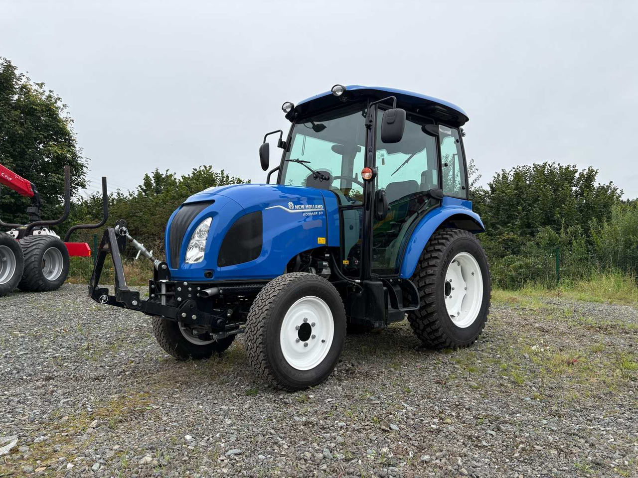 New Holland Boomer 50 - جرار صغير: صور 1 New Holland Boomer 50 - جرار صغير: صور 1