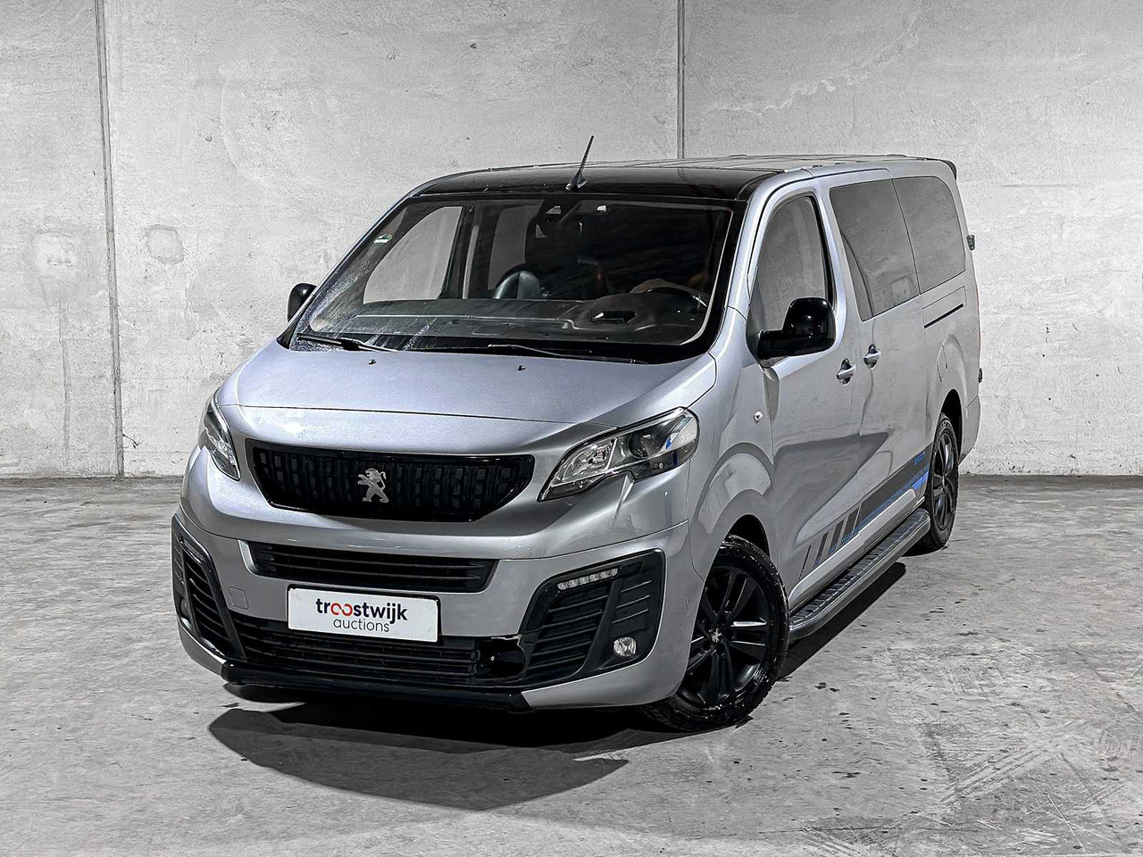 PEUGEOT EXPERT 2.0 BLUEHDI 180 LONG SPORT DC NR 140 178HP 2020, VHL-45-G COMMERCIAL VEHICLE - الشاحنات الصغيرة: صور 3 PEUGEOT EXPERT 2.0 BLUEHDI 180 LONG SPORT DC NR 140 178HP 2020, VHL-45-G COMMERCIAL VEHICLE - الشاحنات الصغيرة: صور 3