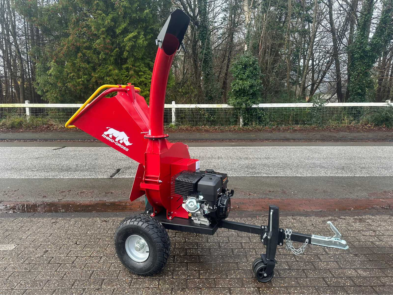 Rhino-Cross DGS1500 - ماكينة تقطيع الأغصان: صور 5 Rhino-Cross DGS1500 - ماكينة تقطيع الأغصان: صور 5