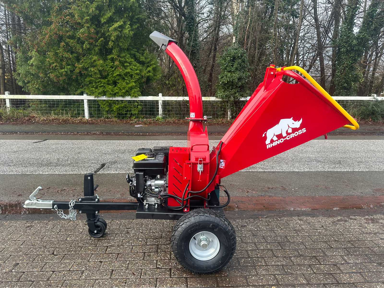 Rhino-Cross DGS1500 - ماكينة تقطيع الأغصان: صور 2 Rhino-Cross DGS1500 - ماكينة تقطيع الأغصان: صور 2