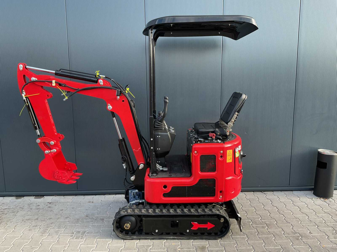 Rhino-Cross R319 - حفارة مصغرة: صور 2 Rhino-Cross R319 - حفارة مصغرة: صور 2