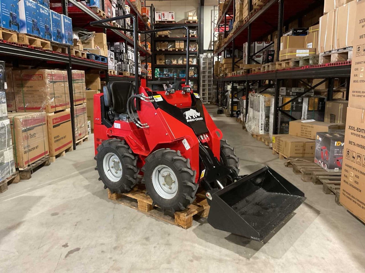 Rhino-Cross SSL480 - اللودر بعجل: صور 2 Rhino-Cross SSL480 - اللودر بعجل: صور 2