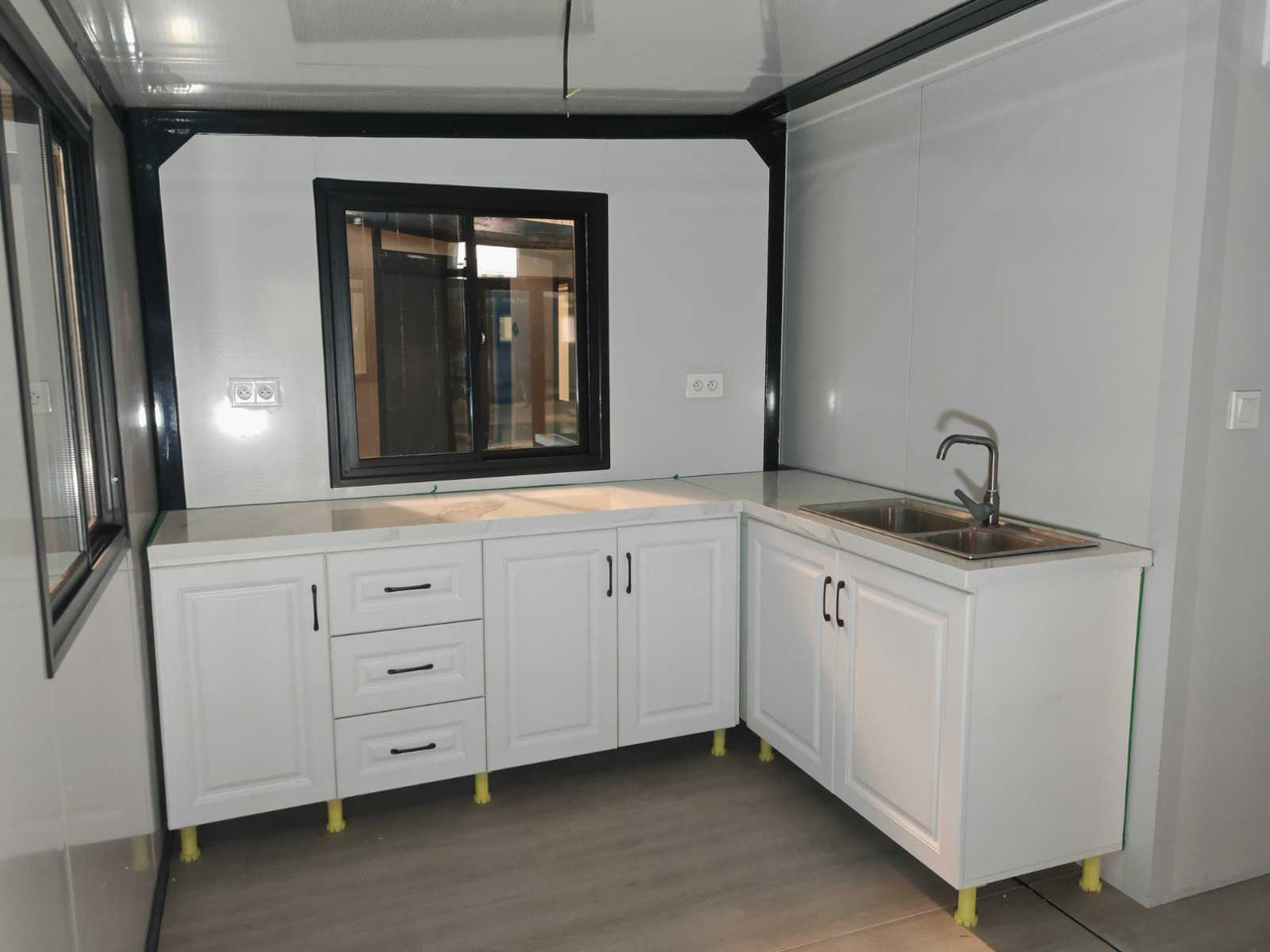 البيت الحاوية Rhino Houses 36,5 m2: صور 15