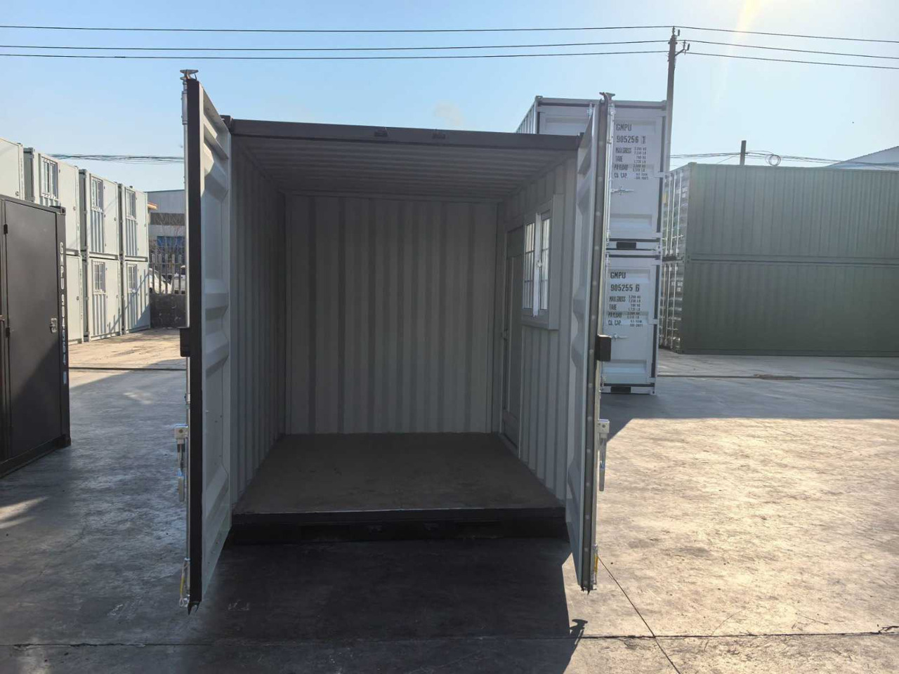 Rhino-cross-containers 8ft met deur en raam - حاوية شحن: صور 4 Rhino-cross-containers 8ft met deur en raam - حاوية شحن: صور 4