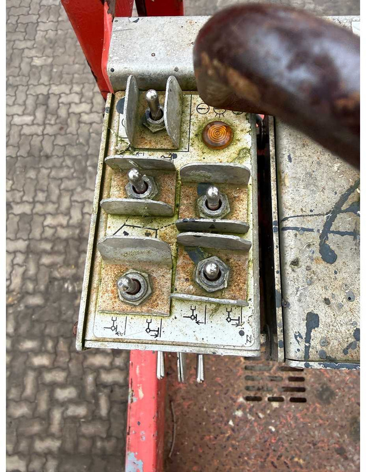 منصات هيدروليكية متنقلة SKYJACK - SJ8841RT 4X4 DIESEL - 14.5 METERS - 2016 - AERIAL WORK PLATFORM: صور 36 منصات هيدروليكية متنقلة SKYJACK - SJ8841RT 4X4 DIESEL - 14.5 METERS - 2016 - AERIAL WORK PLATFORM: صور 36