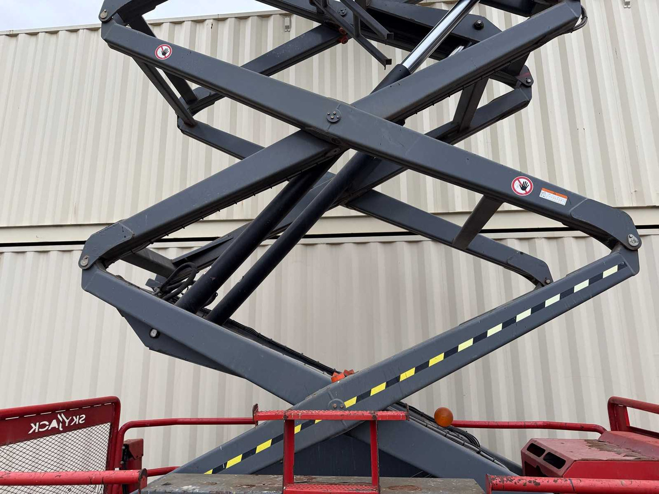 منصات هيدروليكية متنقلة SKYJACK - SJ8841RT 4X4 DIESEL - 14.5 METERS - 2016 - AERIAL WORK PLATFORM: صور 48 منصات هيدروليكية متنقلة SKYJACK - SJ8841RT 4X4 DIESEL - 14.5 METERS - 2016 - AERIAL WORK PLATFORM: صور 48