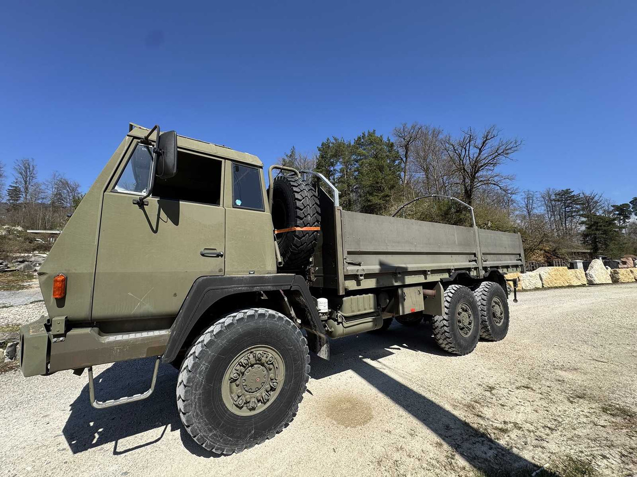 STEYR - 1491.320 / P40 / 6X6M - TRUCK - 1998 - شاحنة: صور 4 STEYR - 1491.320 / P40 / 6X6M - TRUCK - 1998 - شاحنة: صور 4
