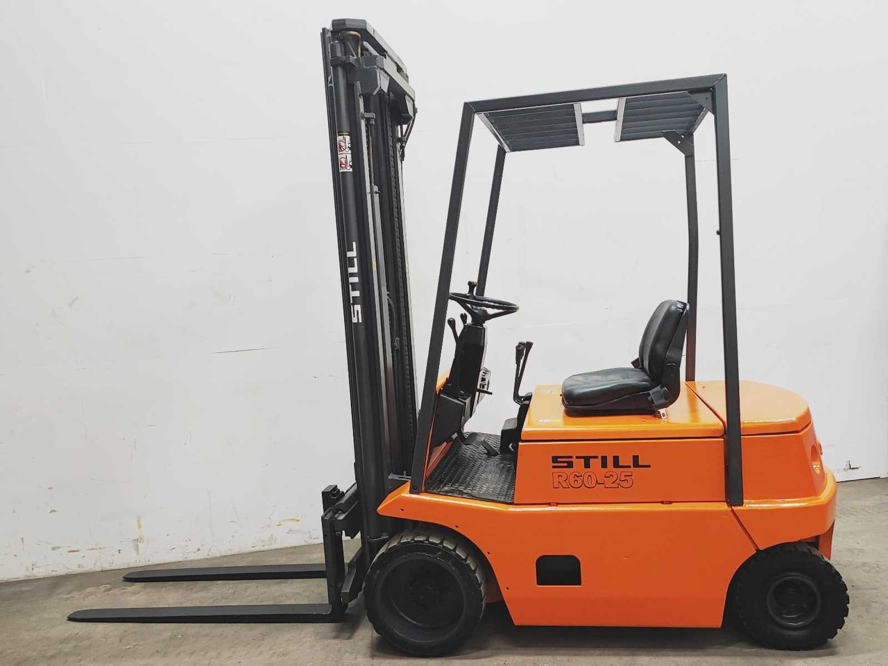STILL - 1994 - R60-25 - FORKLIFT TRUCK - رافعة شوكية: صور 4 STILL - 1994 - R60-25 - FORKLIFT TRUCK - رافعة شوكية: صور 4