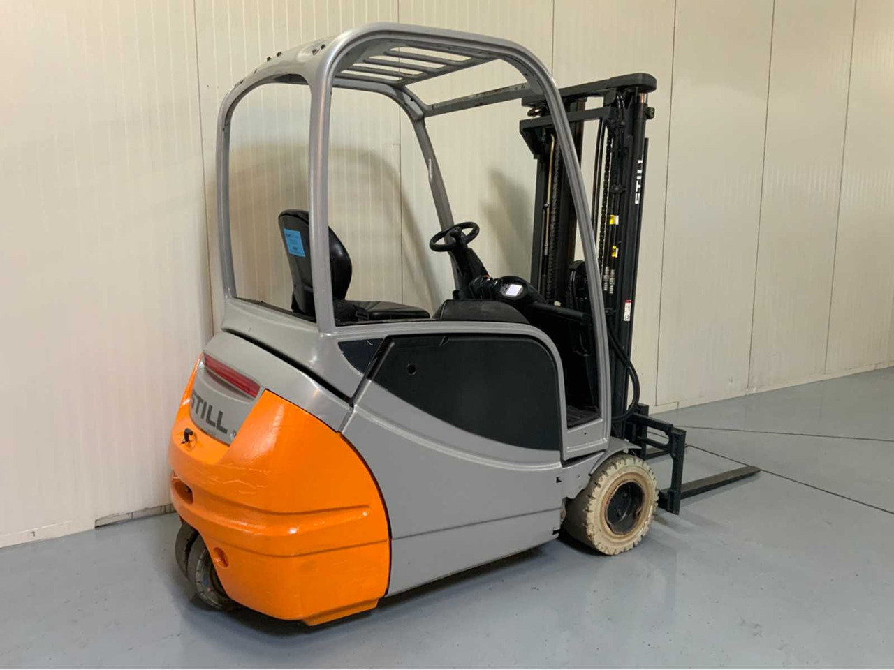 STILL RX20-20 - 4.3 METER TRIPLEX, FREE-LIFT, SIDE-SHIFT - FORKLIFT BJ. 2015 - رافعة شوكية: صور 4 STILL RX20-20 - 4.3 METER TRIPLEX, FREE-LIFT, SIDE-SHIFT - FORKLIFT BJ. 2015 - رافعة شوكية: صور 4