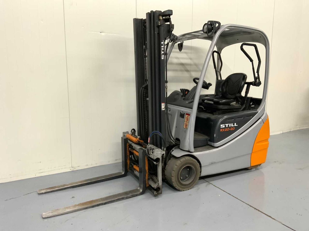STILL RX20-20 - 4.7M TRIPLEX, FREE-LIFT, SIDE-SHIFT, FORK POSITIONER - FORKLIFT - رافعة شوكية: صور 1 STILL RX20-20 - 4.7M TRIPLEX, FREE-LIFT, SIDE-SHIFT, FORK POSITIONER - FORKLIFT - رافعة شوكية: صور 1