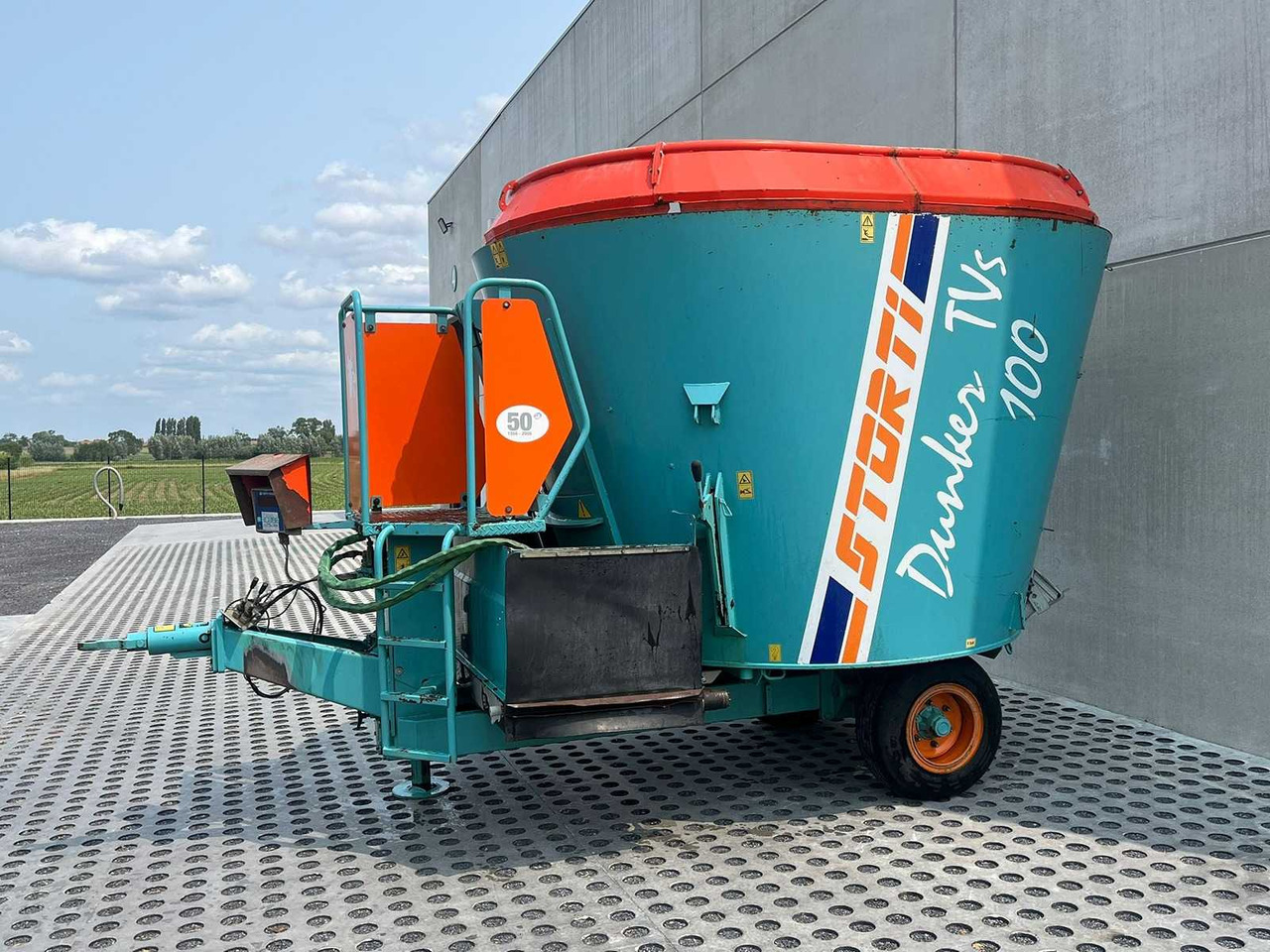 Storti Dunker TVS100 - آلة خلط وتوزيع الأعلاف: صور 1 Storti Dunker TVS100 - آلة خلط وتوزيع الأعلاف: صور 1