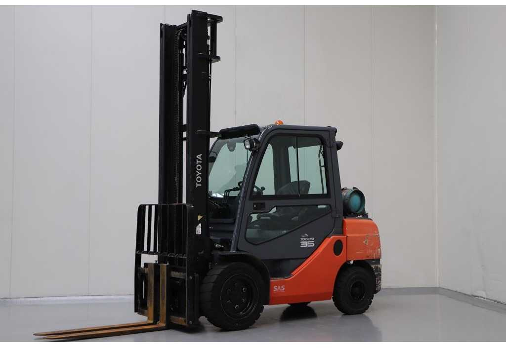 TOYOTA - 02-8FGJF35 - FORKLIFT, SIDESHIFT, 2015, 5M - رافعة شوكية: صور 2 TOYOTA - 02-8FGJF35 - FORKLIFT, SIDESHIFT, 2015, 5M - رافعة شوكية: صور 2