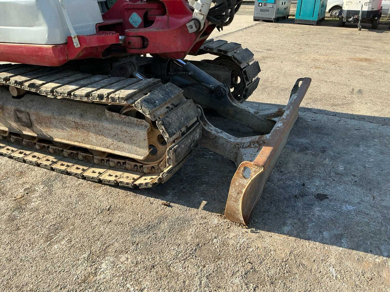 حفارات زحافة Takeuchi TB175: صور 35